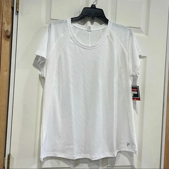 Fila Women’s XL White Core Workout Shirt NWT - Picture 1 of 8